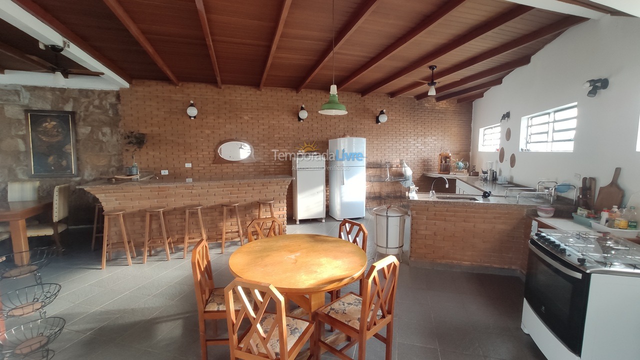 Casa para aluguel de temporada em Atibaia (Bairro do Tanque)