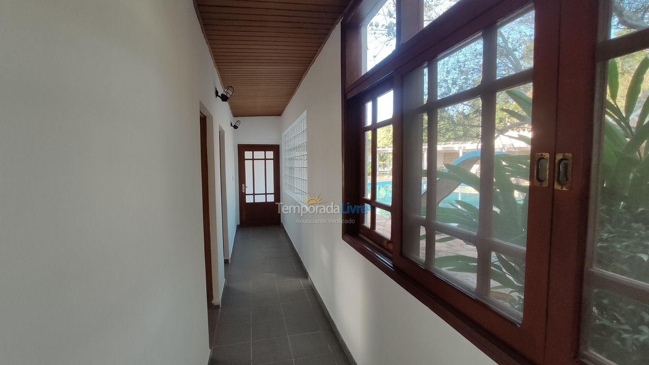 Casa para aluguel de temporada em Atibaia (Bairro do Tanque)