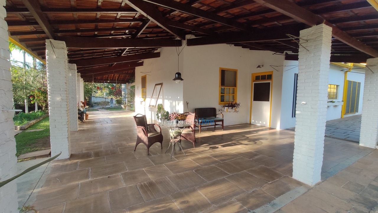 Casa para aluguel de temporada em Atibaia (Bairro do Tanque)