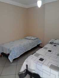 Apto Beira Mar.,c/3 Qtos C/1suítes, C/1gar. Vista