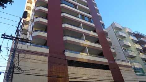 Apt 2.Qtos.C/1suites. C/AR.COND, C/1GAR. Balcony W/WIFI