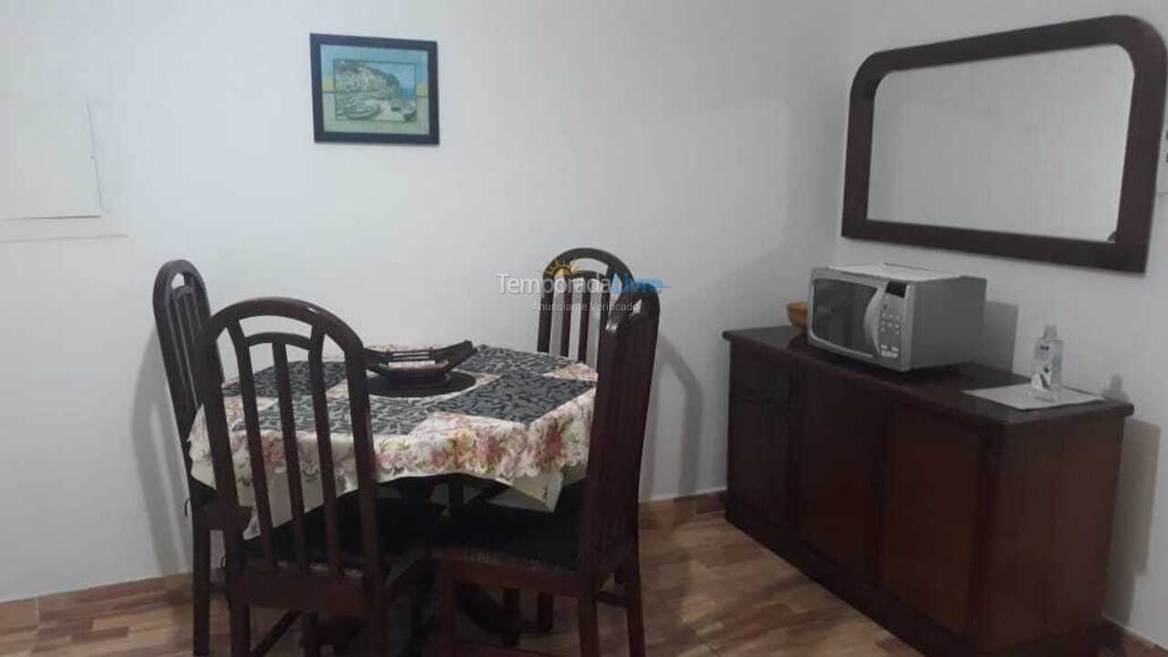 Apartamento para aluguel de temporada em Guarujá (Enseada)