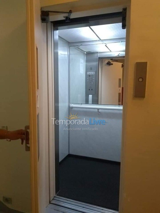 Apartamento para aluguel de temporada em Guarujá (Enseada)