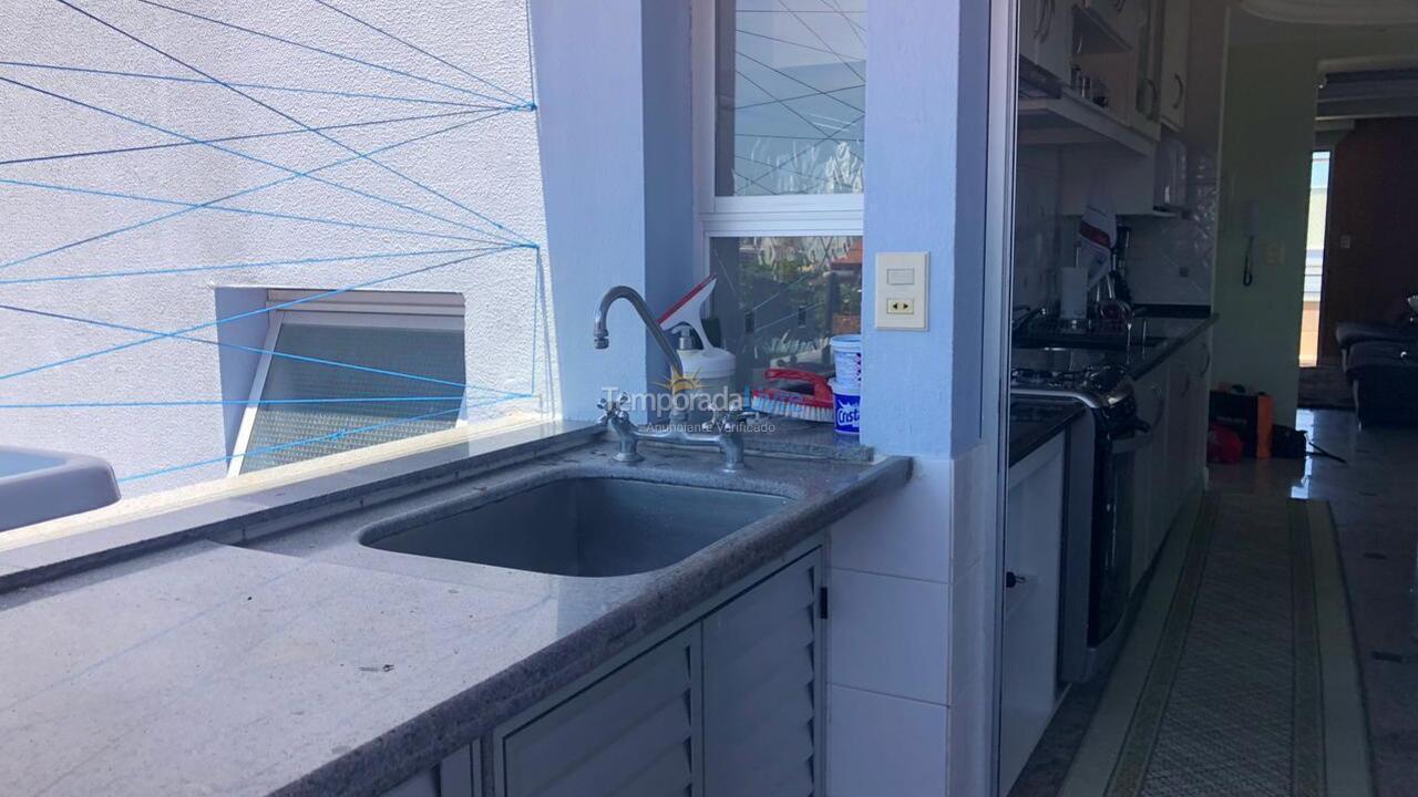 Apartamento para aluguel de temporada em Florianopolis (Canasvieiras)