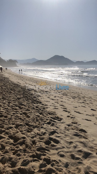 Apartment for vacation rental in Ubatuba (Praia das Toninhas)