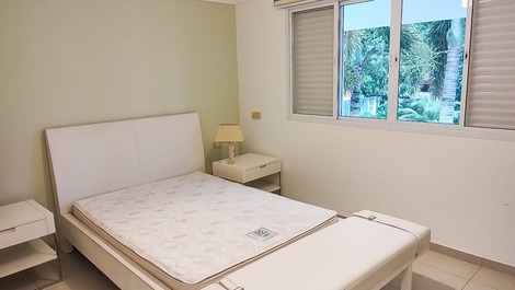 Casa com 8 suítes na Riviera S Lourenço, pertinho da praia do shopping