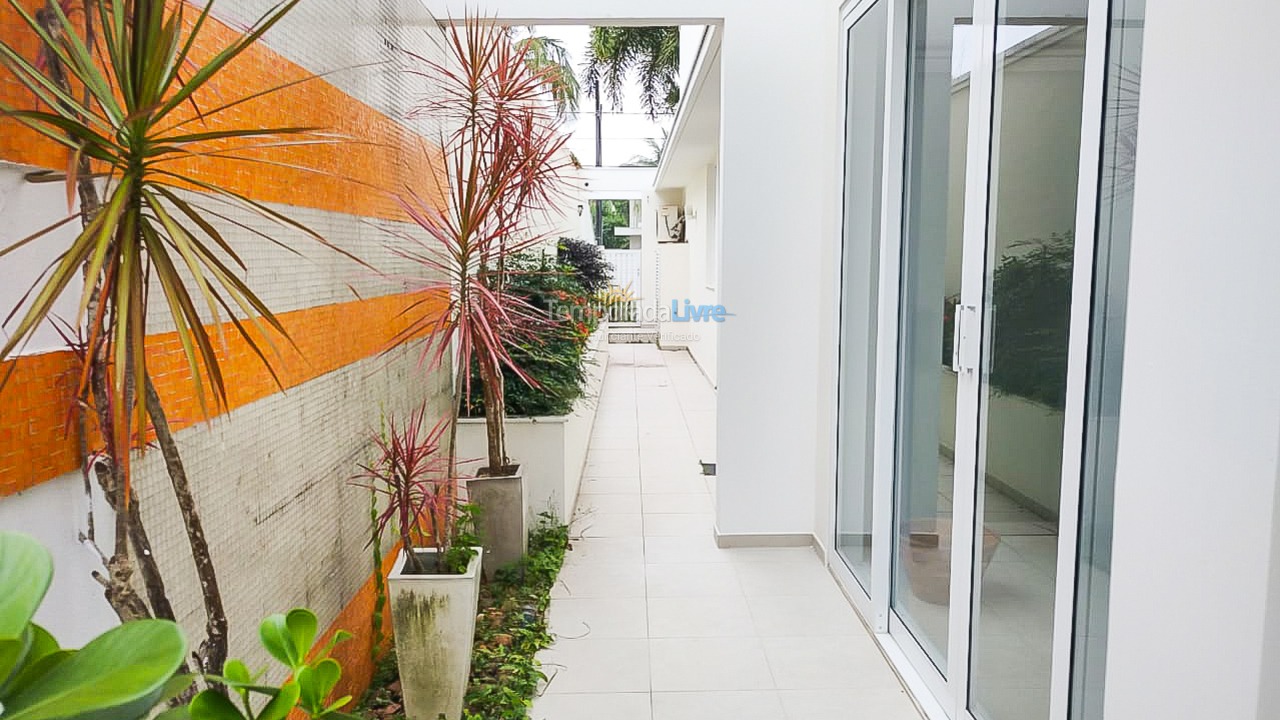 Casa para aluguel de temporada em Bertioga (Riviera de São Lourenço)