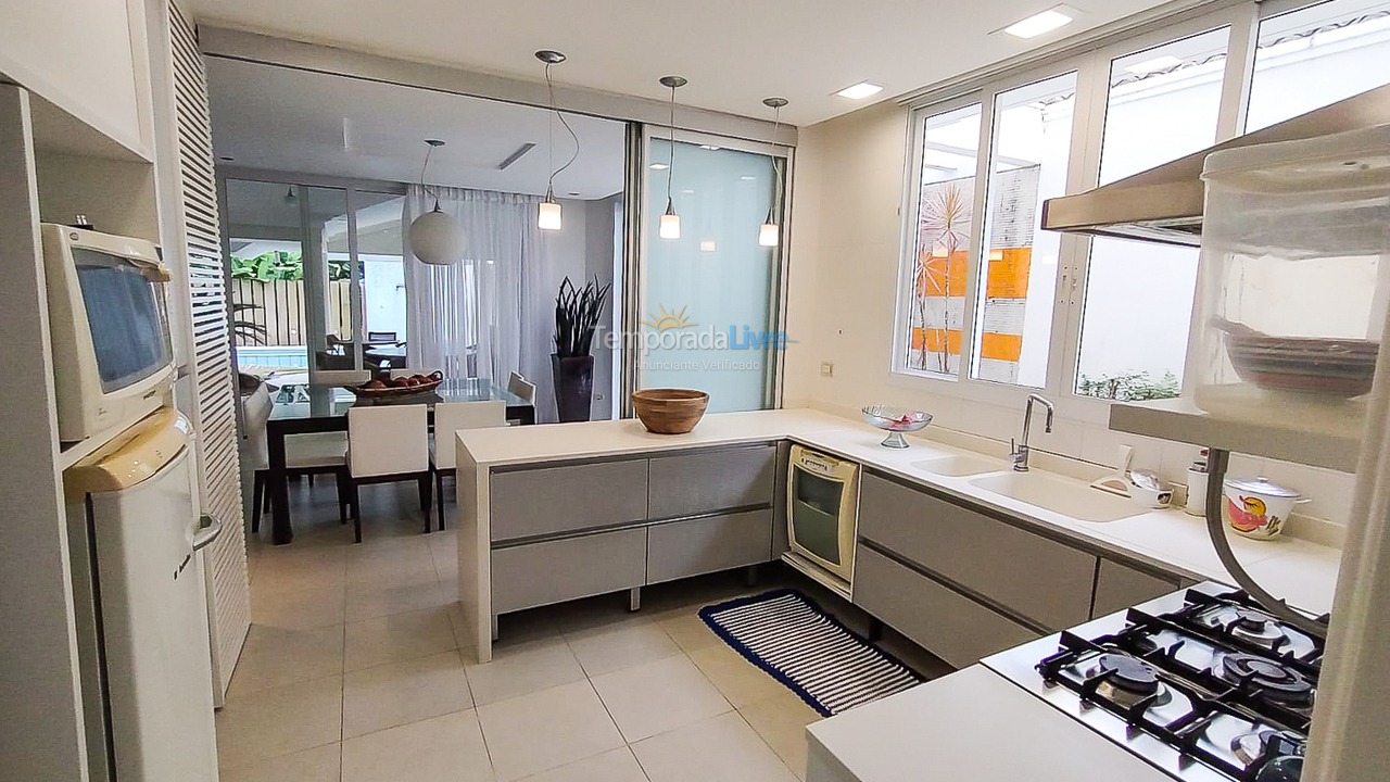 Casa para aluguel de temporada em Bertioga (Riviera de São Lourenço)