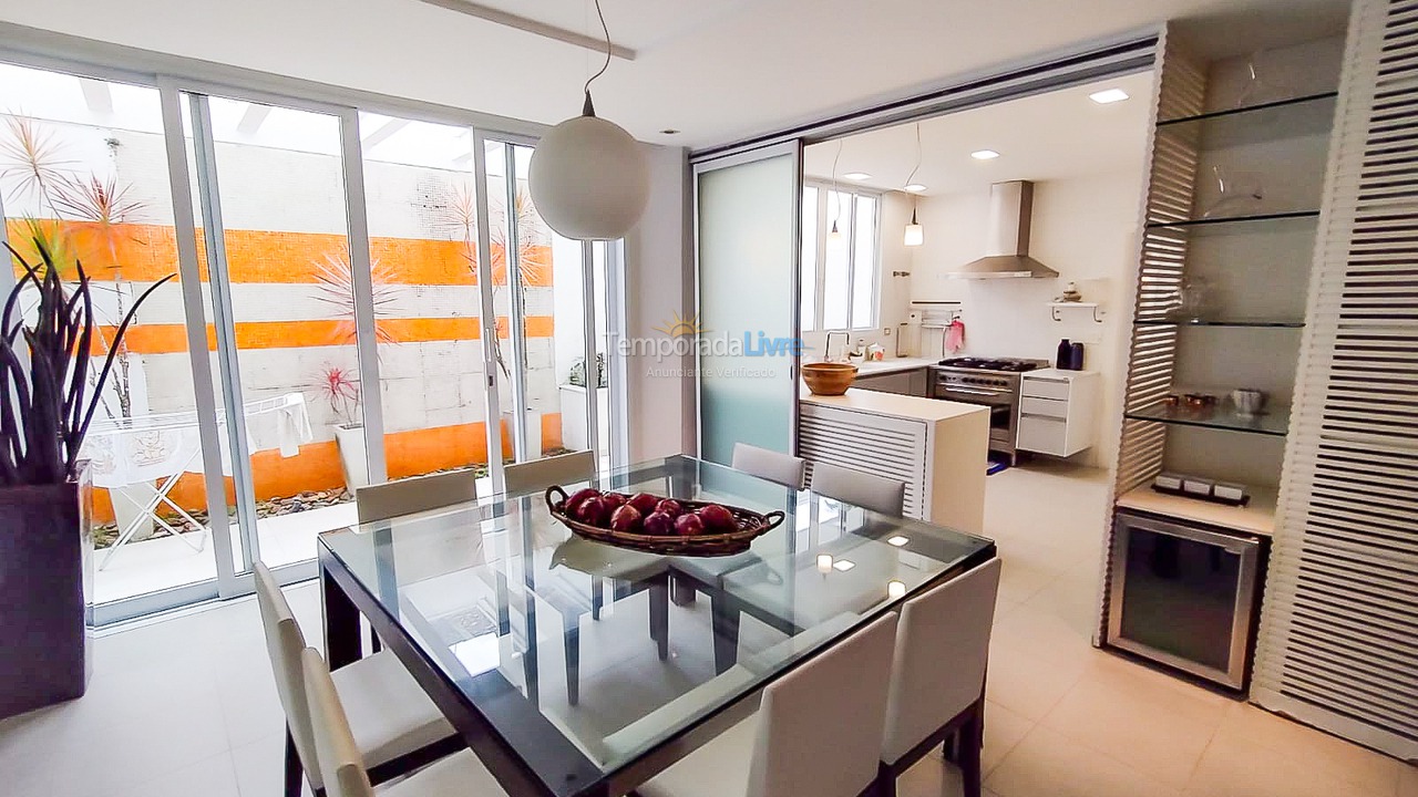 Casa para aluguel de temporada em Bertioga (Riviera de São Lourenço)