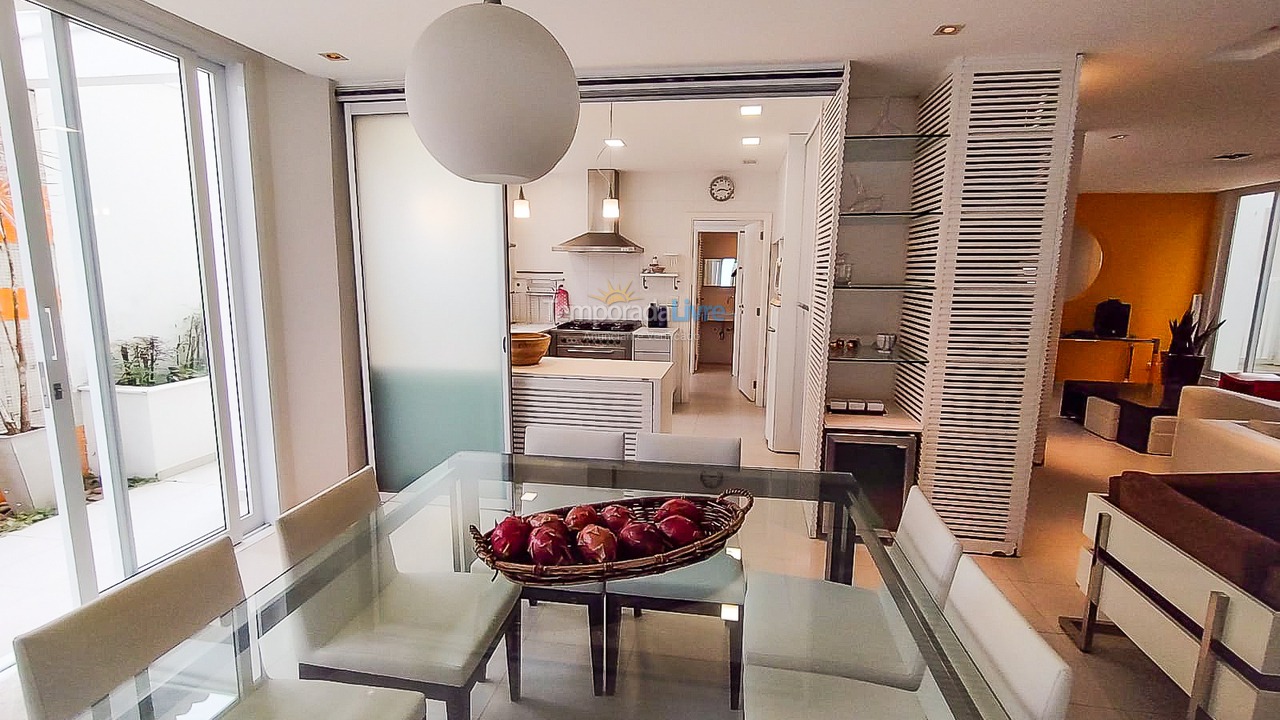 Casa para aluguel de temporada em Bertioga (Riviera de São Lourenço)