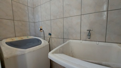 Apartamento com vista mar para locação em Bombinhas 01 suite (LA0009)