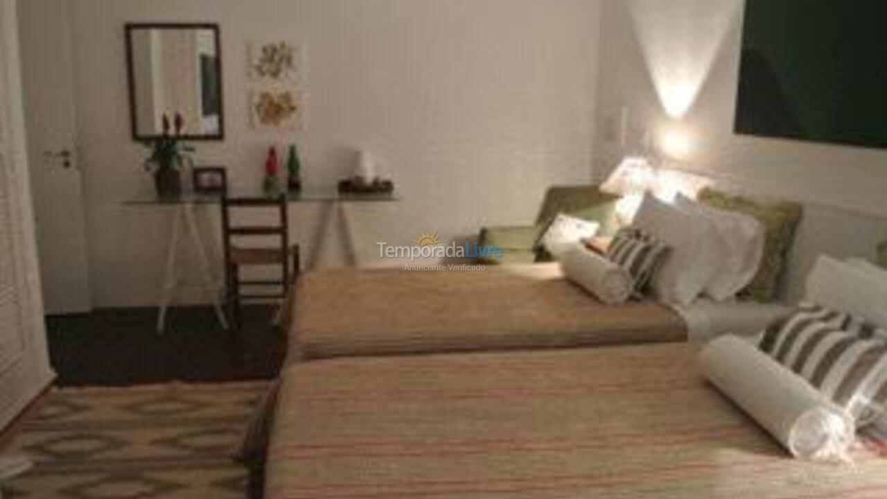 Casa para alquiler de vacaciones em São Sebastião (Praia da Baleia)