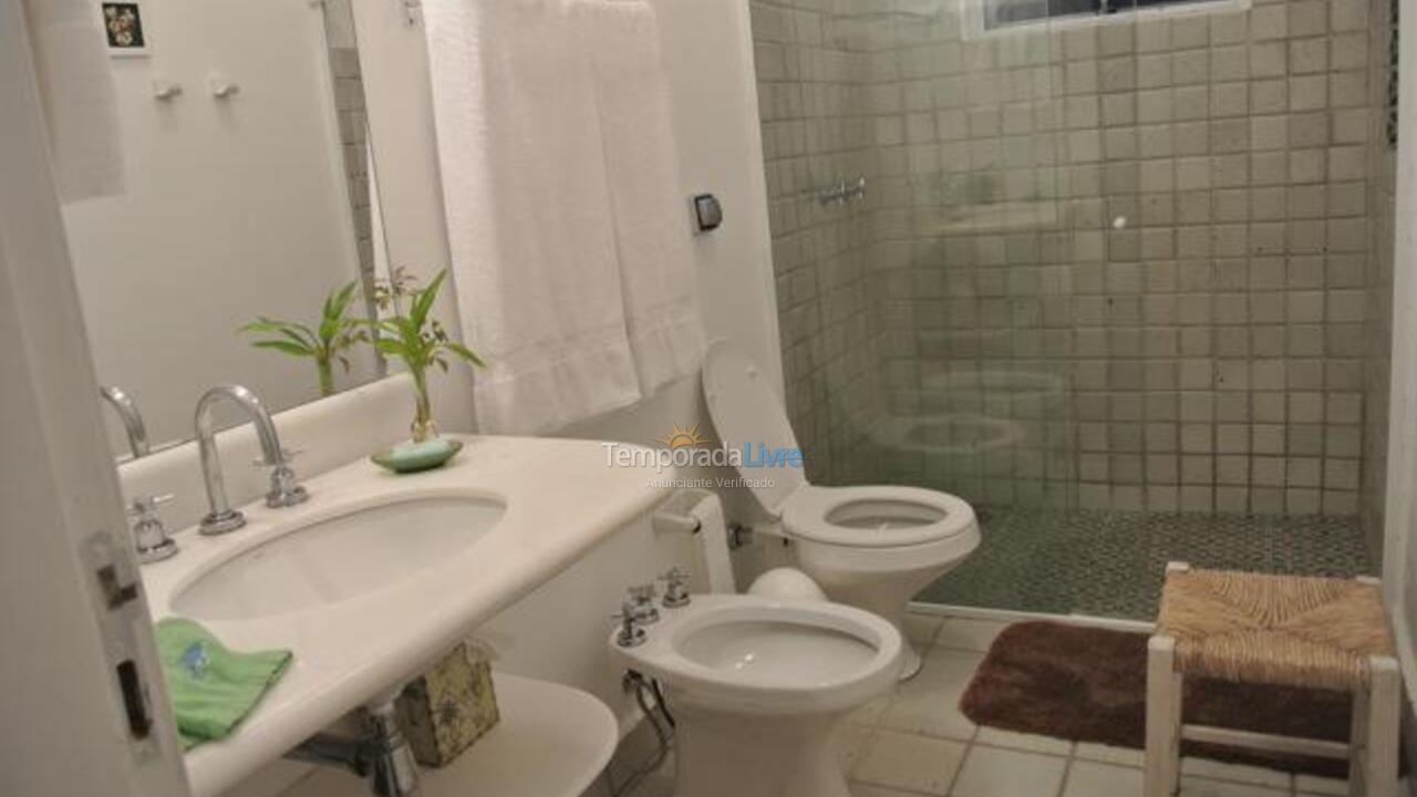 Casa para alquiler de vacaciones em São Sebastião (Praia da Baleia)