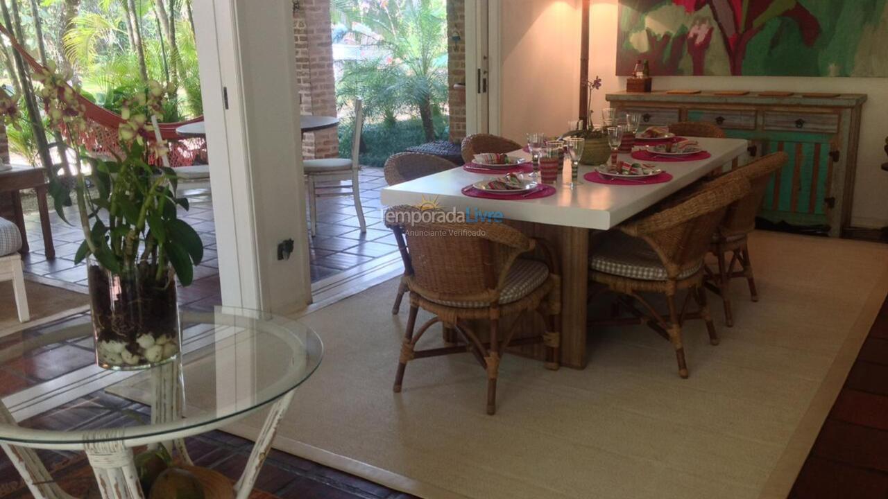 Casa para alquiler de vacaciones em São Sebastião (Praia da Baleia)