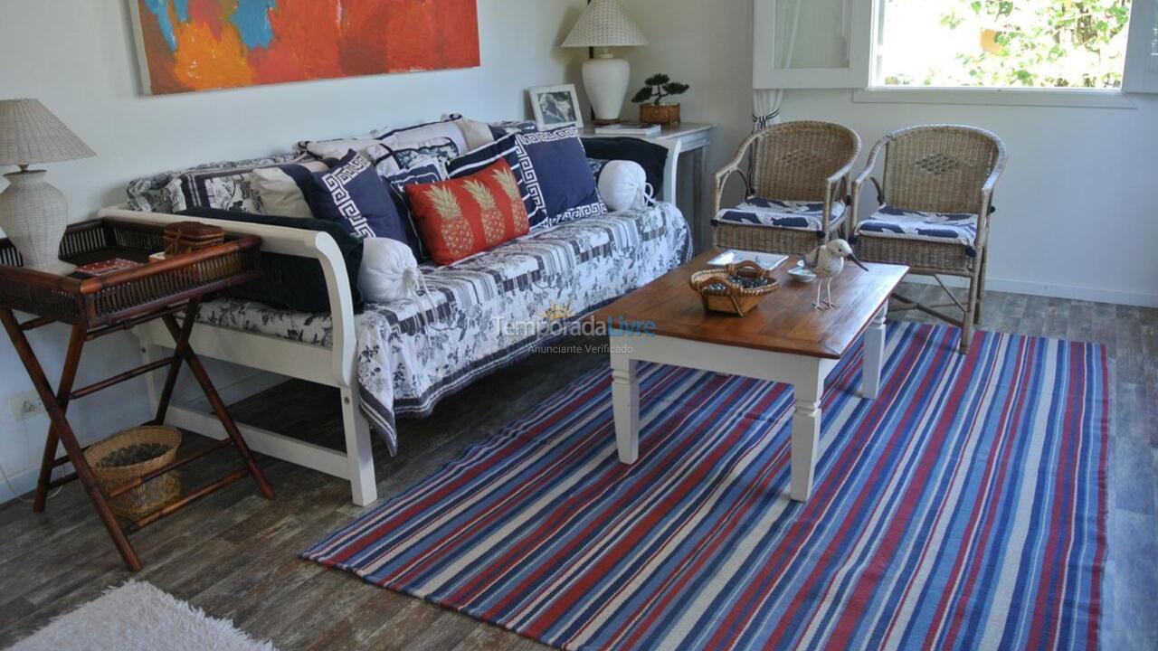 Casa para alquiler de vacaciones em São Sebastião (Praia da Baleia)