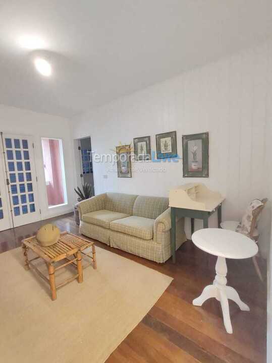 Casa para alquiler de vacaciones em São Sebastião (Praia da Baleia)