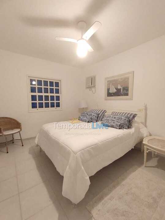 Casa para alquiler de vacaciones em São Sebastião (Praia da Baleia)