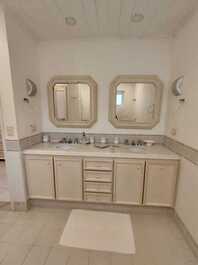 CASA PE NA ARENA EN PRAIA DA BALEIA