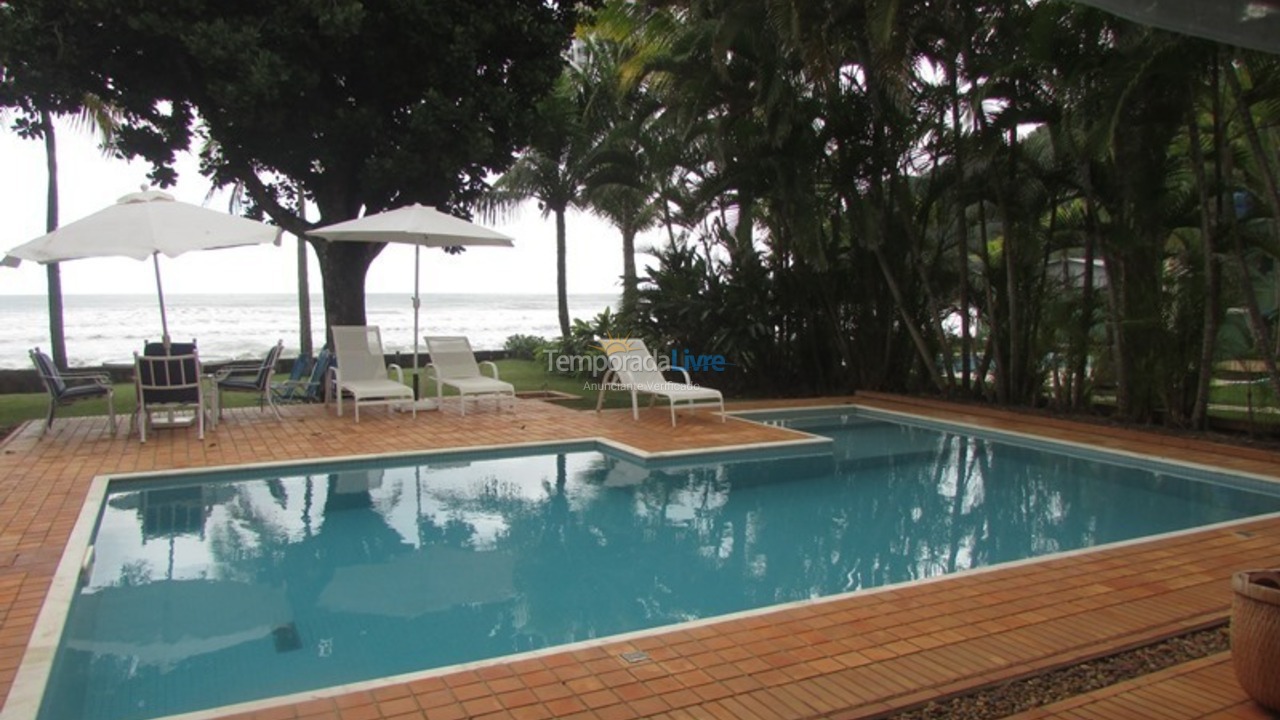 Casa para alquiler de vacaciones em São Sebastião (Praia da Baleia)