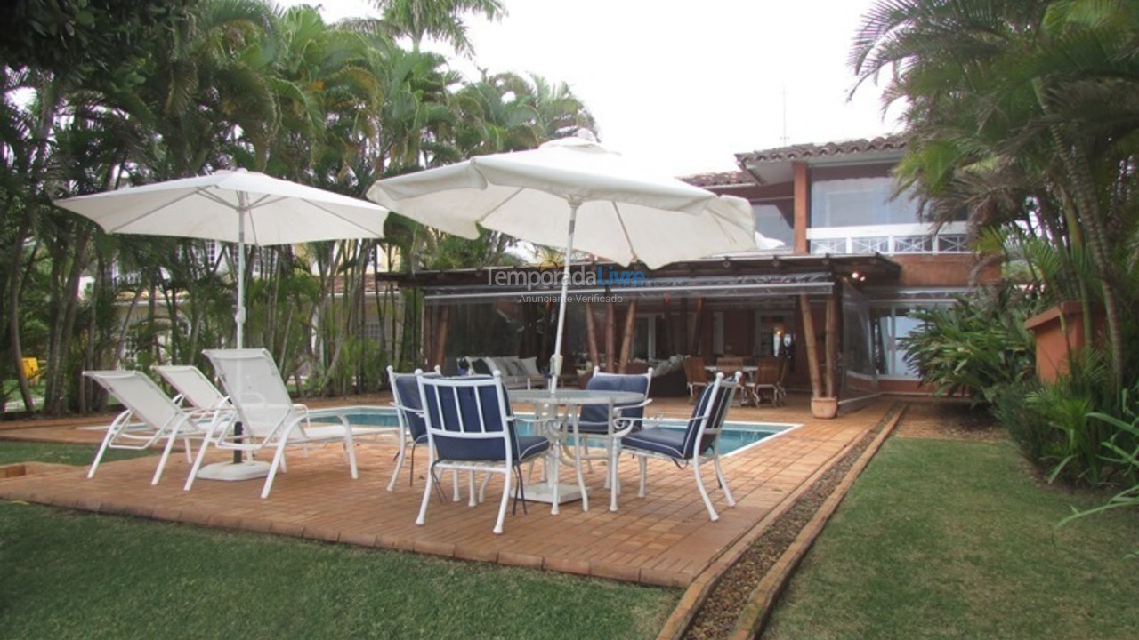 Casa para alquiler de vacaciones em São Sebastião (Praia da Baleia)