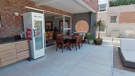 HOUSE IN JUQUEHY NEAR THE BEACH, FOR NEW YEAR AND WEEKENDS.