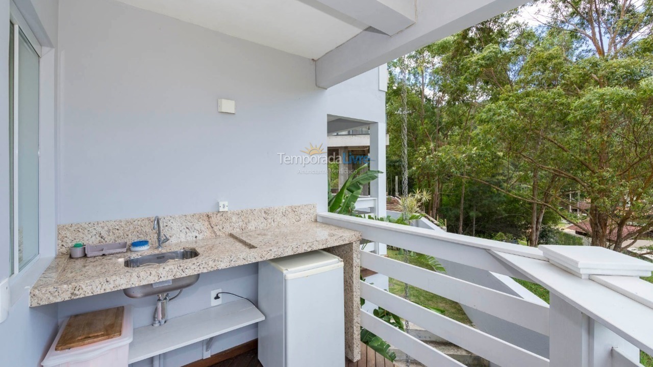 Casa para alquiler de vacaciones em Bombinhas (Praia de Zimbros)