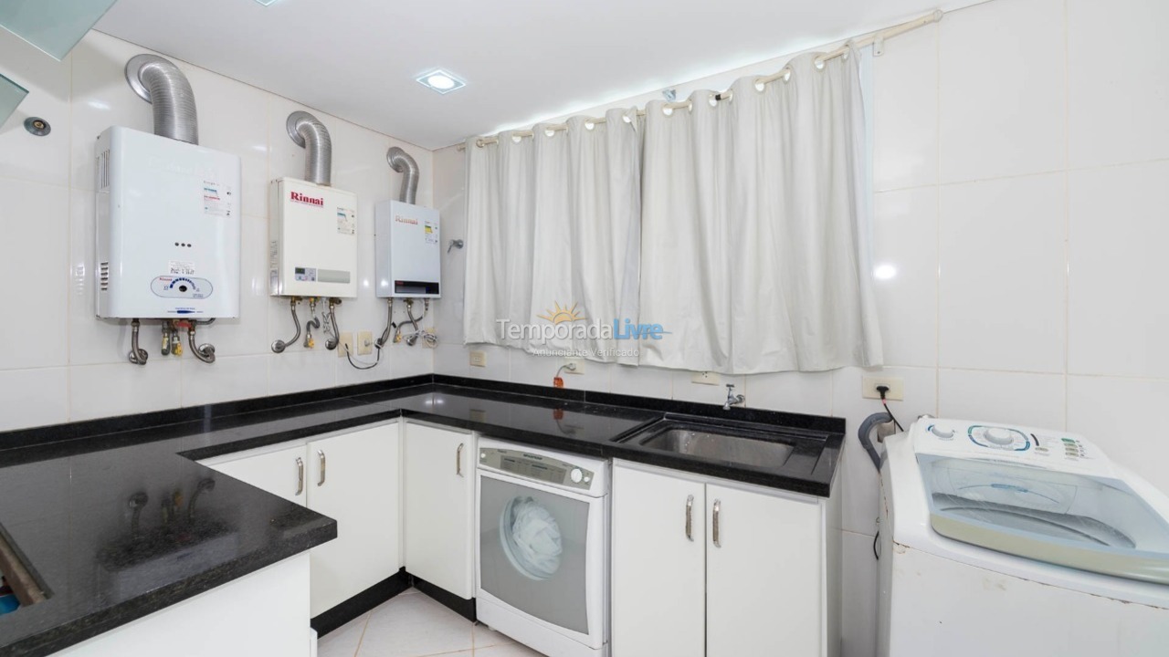 Casa para alquiler de vacaciones em Bombinhas (Praia de Zimbros)