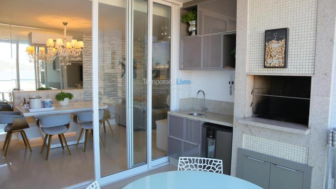 Apartment for vacation rental in Bombinhas (Praia de Bombas)