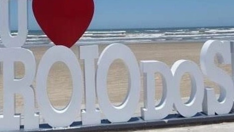Casa para alugar em Balneário Arroio do Silva - Golfinhos