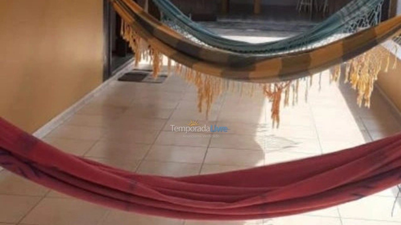 Casa para aluguel de temporada em Balneário Arroio do Silva (Golfinhos)