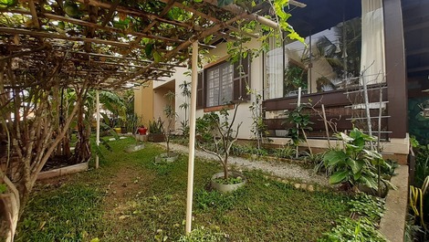 House for 10 people 250 m from Praia dos Ingleses