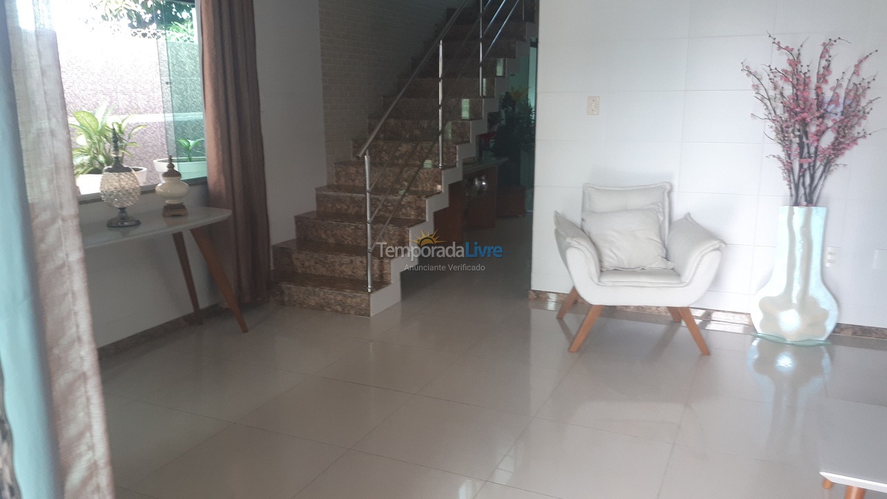 Casa para aluguel de temporada em Barra dos Coqueiros (Centro)