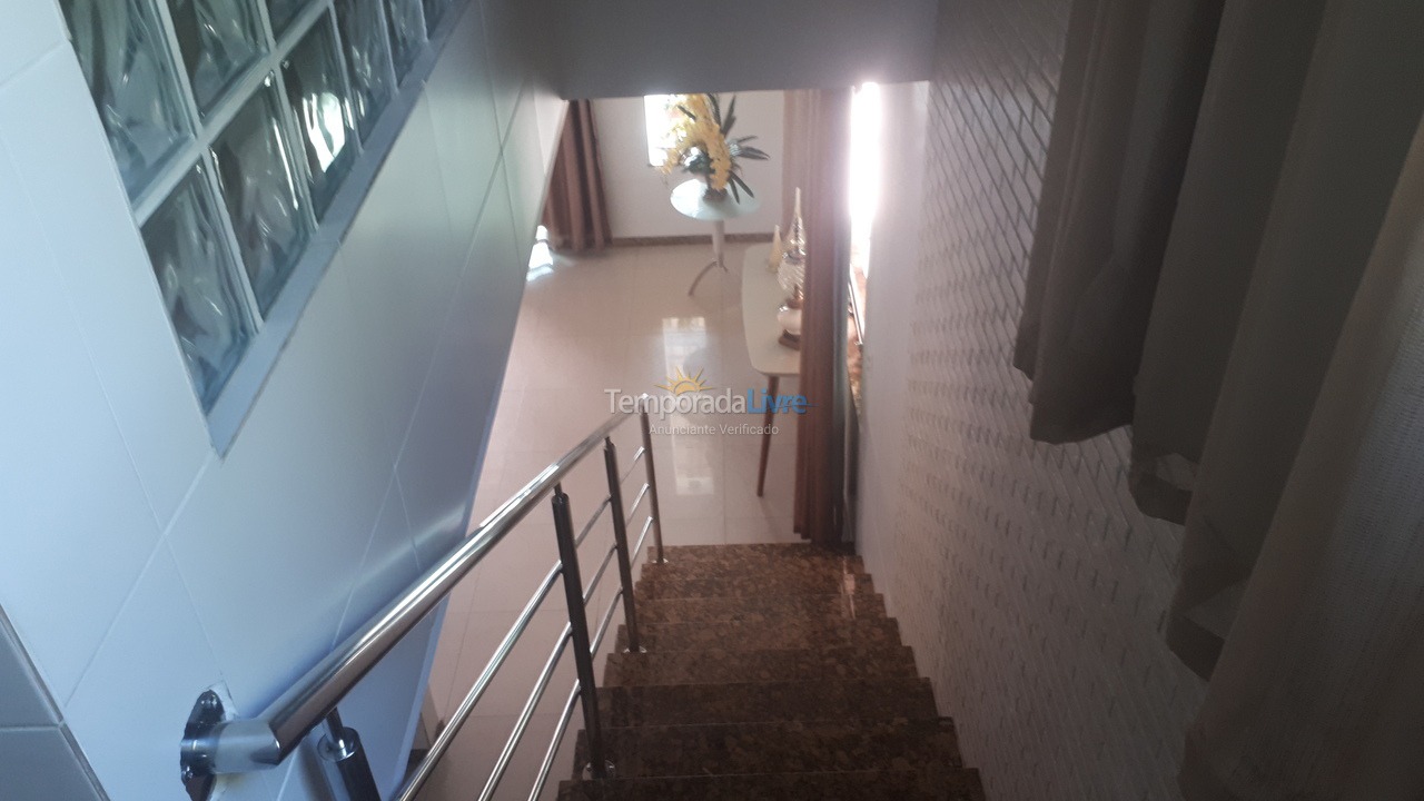 Casa para aluguel de temporada em Barra dos Coqueiros (Centro)