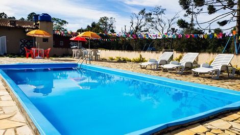 CHACARA TEMPORADA NO CENTRO DE JUQUITIBA