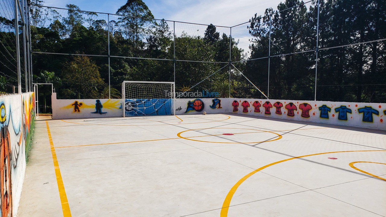 Casa para aluguel de temporada em Juquitiba (Chácara Com Wifi Jogos E Churrasqueira Coberta)