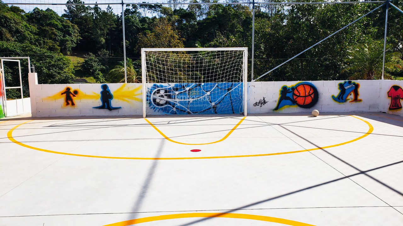 Casa para aluguel de temporada em Juquitiba (Chácara Com Wifi Jogos E Churrasqueira Coberta)