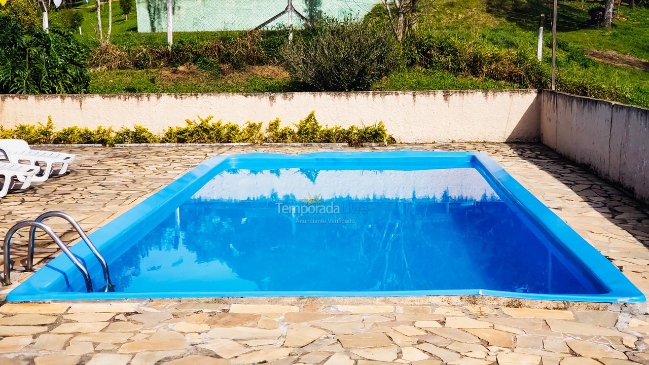 Casa para aluguel de temporada em Juquitiba (Chácara Com Wifi Jogos E Churrasqueira Coberta)