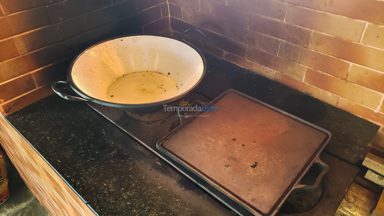 Casa para aluguel de temporada em Juquitiba (Chácara Com Wifi Jogos E Churrasqueira Coberta)