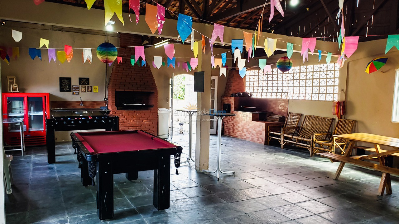 Casa para aluguel de temporada em Juquitiba (Chácara Com Wifi Jogos E Churrasqueira Coberta)