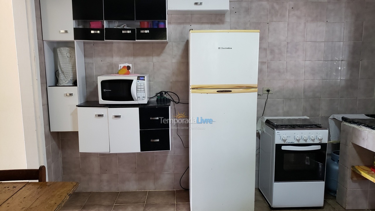 Casa para aluguel de temporada em Juquitiba (Chácara Com Wifi Jogos E Churrasqueira Coberta)