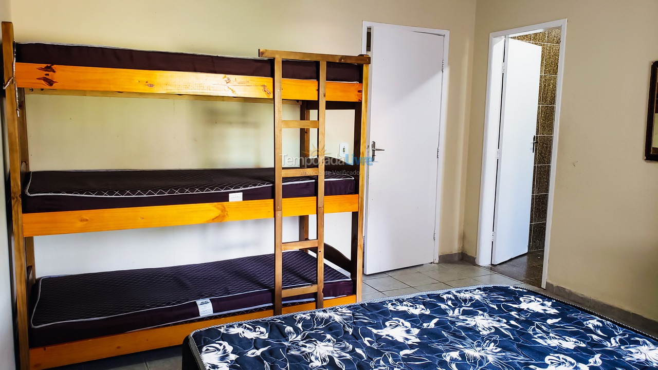 Casa para aluguel de temporada em Juquitiba (Chácara Com Wifi Jogos E Churrasqueira Coberta)