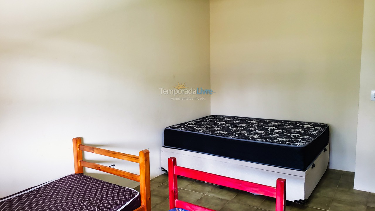 Casa para aluguel de temporada em Juquitiba (Chácara Com Wifi Jogos E Churrasqueira Coberta)