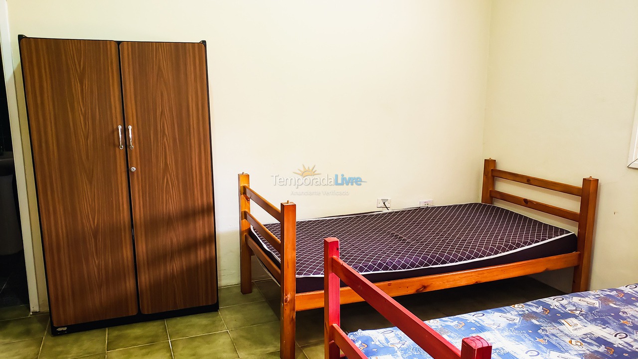 Casa para aluguel de temporada em Juquitiba (Chácara Com Wifi Jogos E Churrasqueira Coberta)