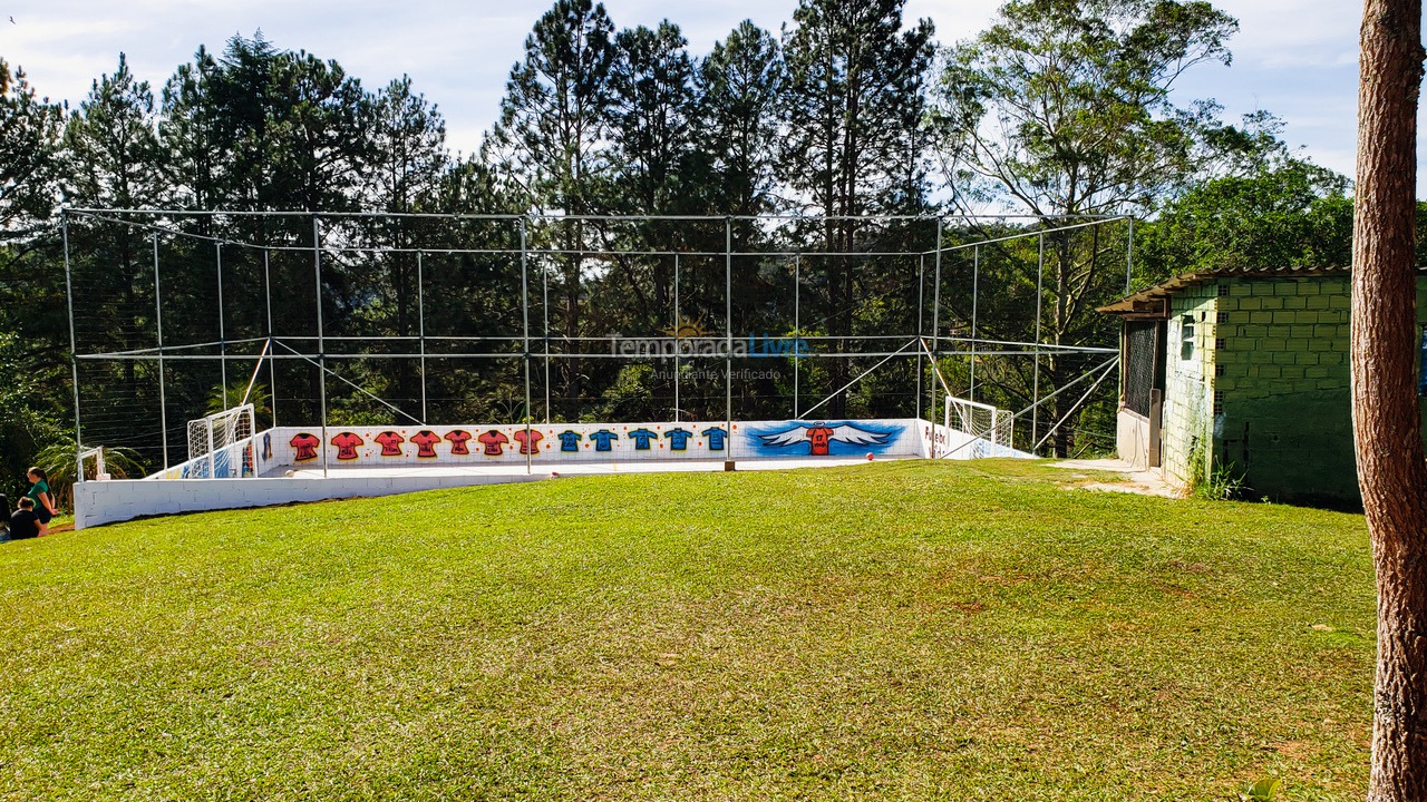 Casa para aluguel de temporada em Juquitiba (Chácara Com Wifi Jogos E Churrasqueira Coberta)