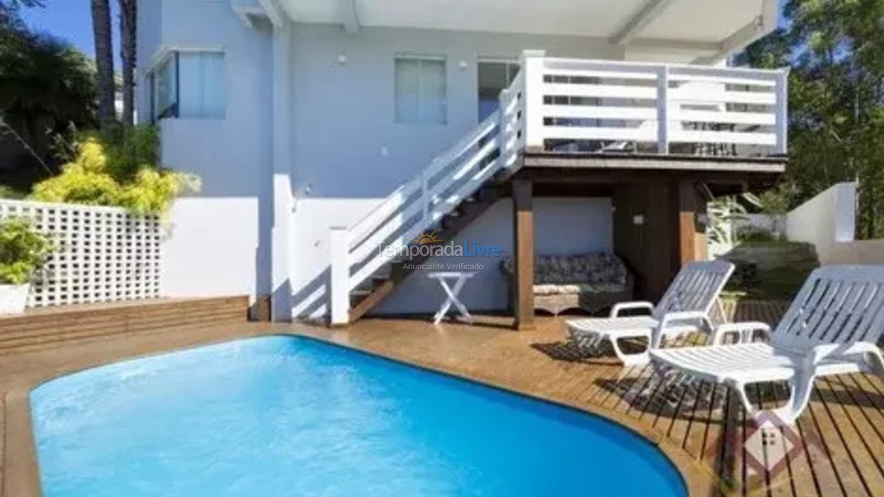 Casa para alquiler de vacaciones em Bombinhas (Praia de Zimbros)