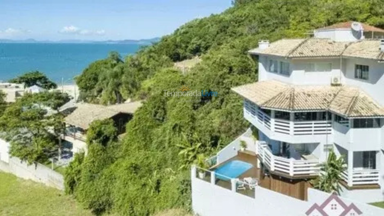 Casa para alquiler de vacaciones em Bombinhas (Praia de Zimbros)