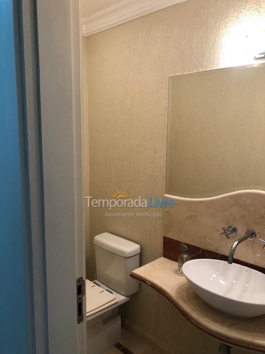 Apartamento para alquiler de vacaciones em Guarujá (Pitangueiras)