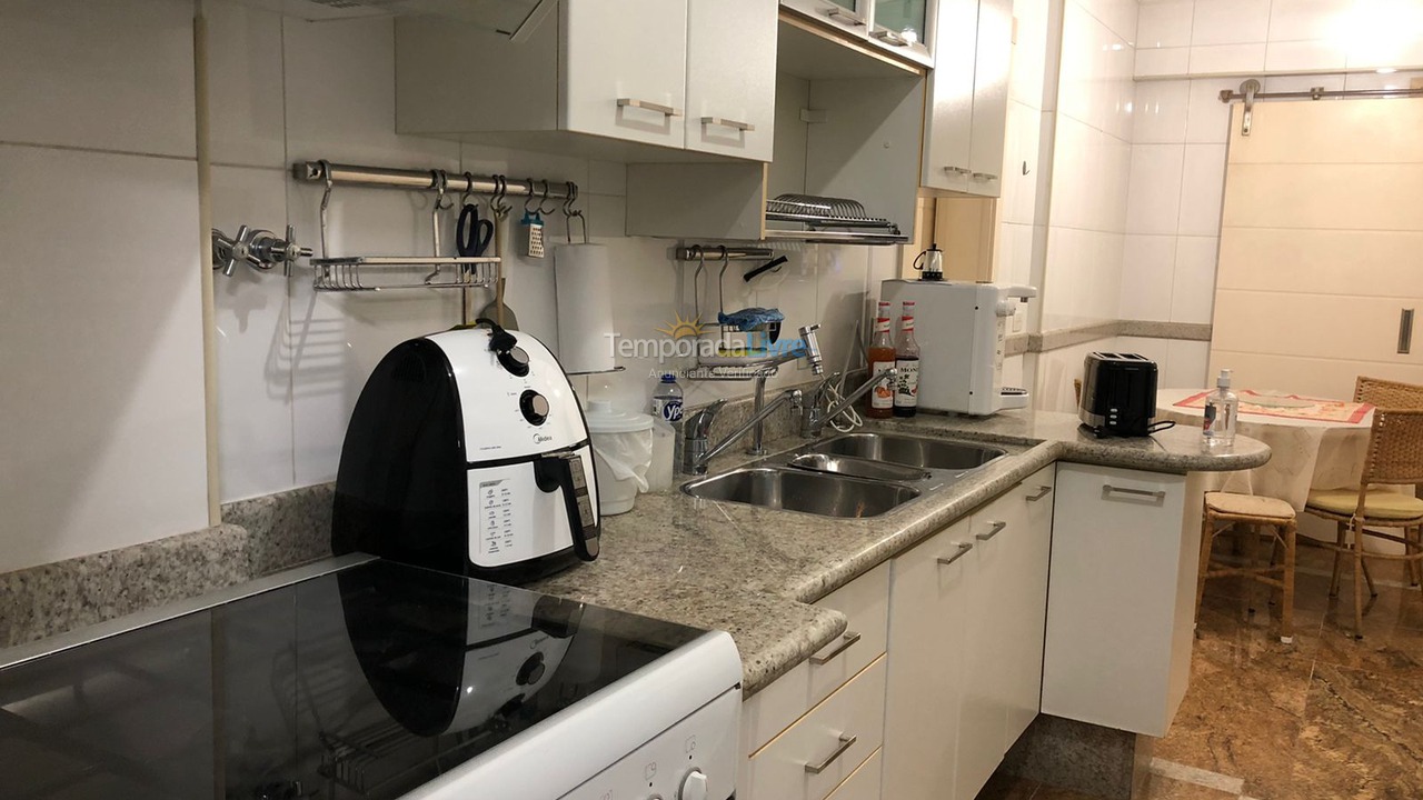 Apartamento para alquiler de vacaciones em Guarujá (Pitangueiras)