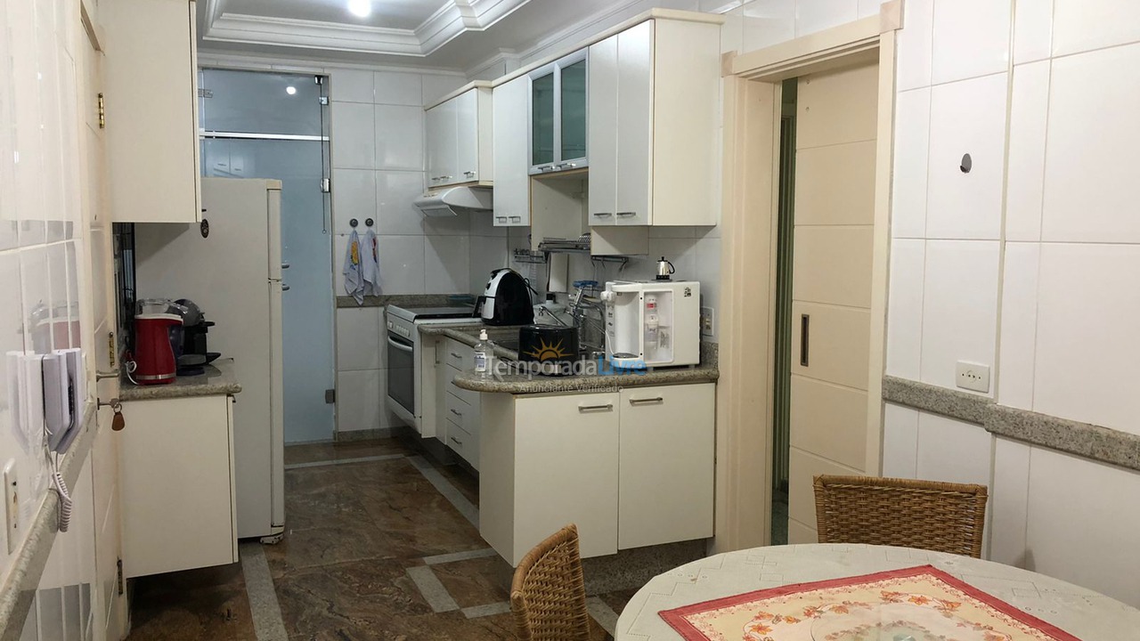 Apartamento para alquiler de vacaciones em Guarujá (Pitangueiras)