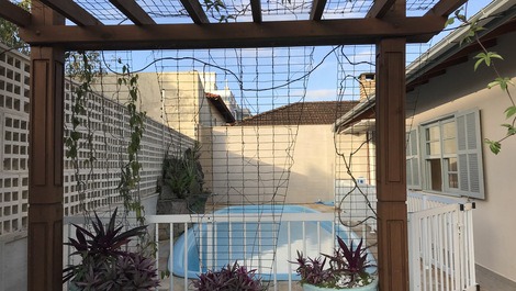 Linda casa perto da praia com piscina - Canasvieiras